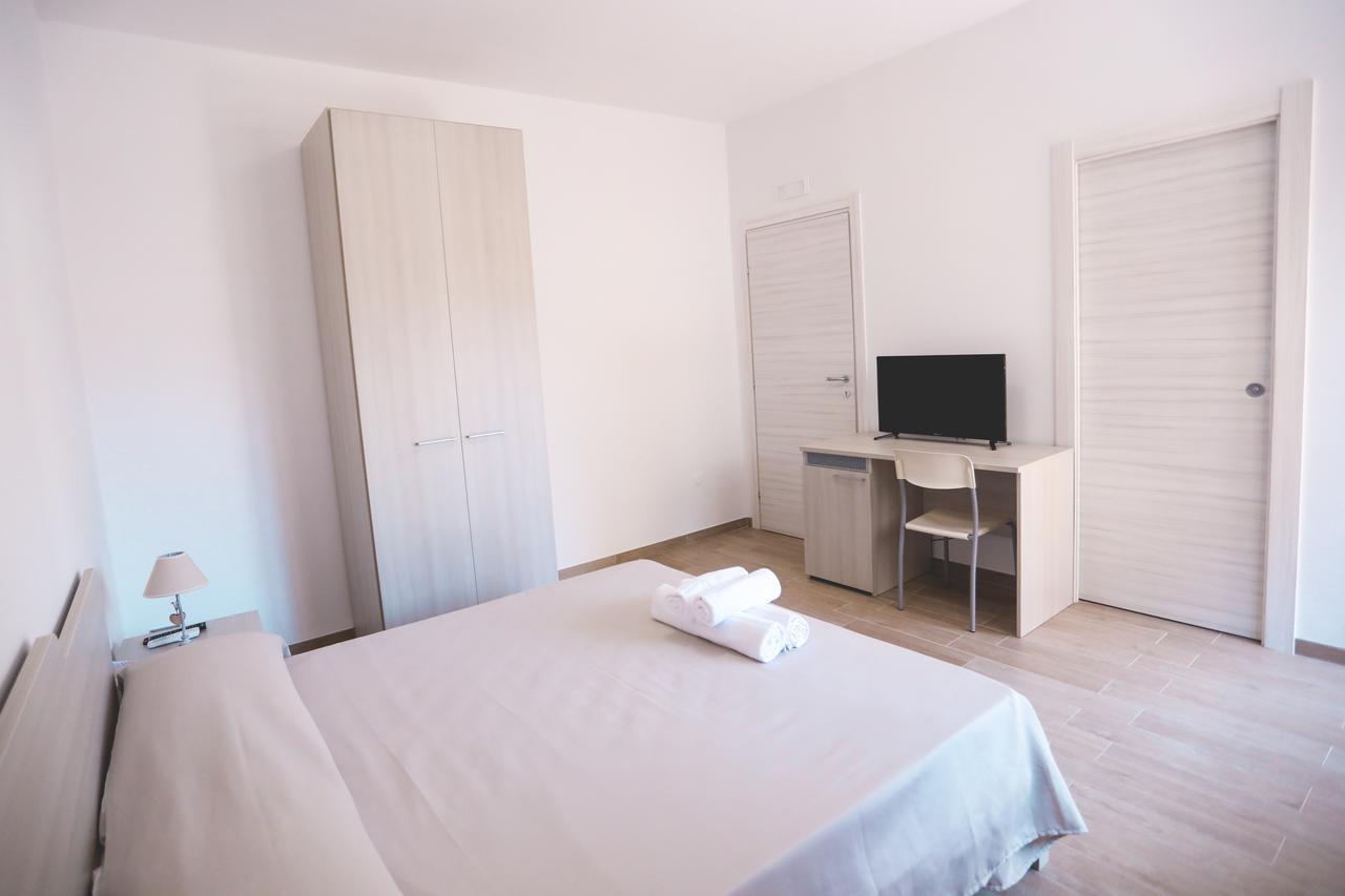 Il Viaggiatore Via Rimini Serapo Gaète Extérieur photo